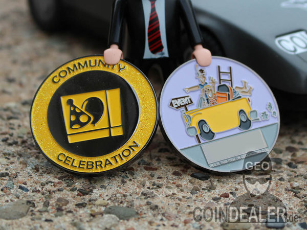 Come together at the event! (Community Celebration Geocoin) Gelb